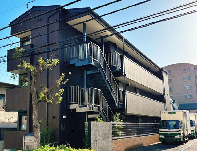 売りアパート 24,000万円